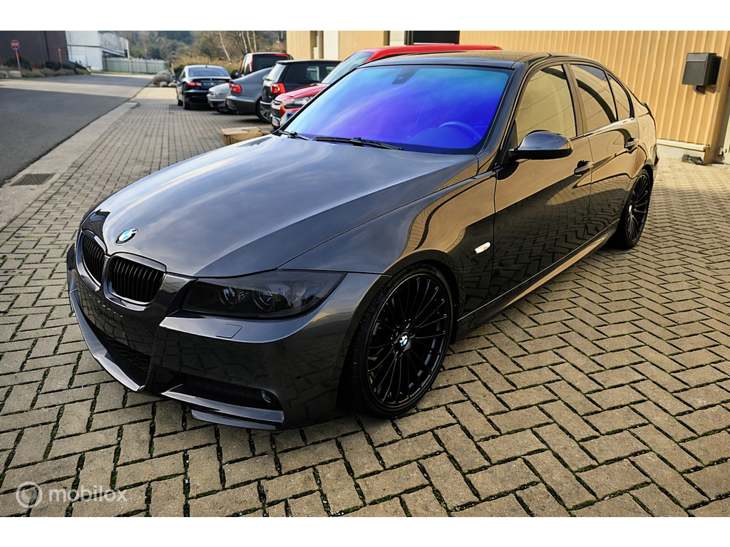 BMW 3 Serie 335i e90 52078763-0.jpg | Autowereld Royaal