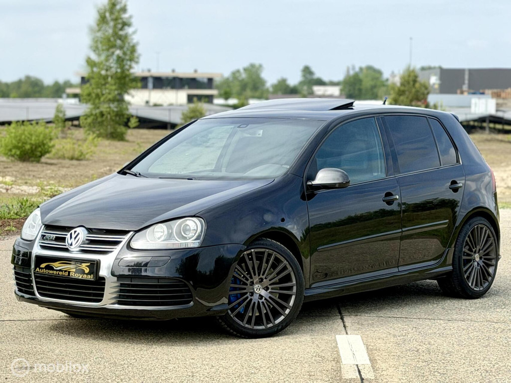 Volkswagen Golf R32 53427373-0.jpg | Autowereld Royaal
